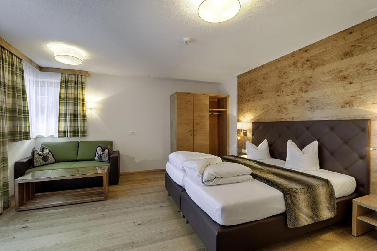 Hotel Enzian Paznaun See Buitenkant foto
