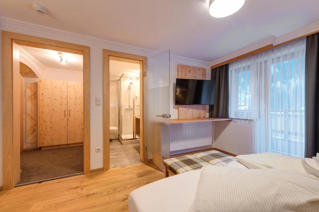 Hotel Enzian Paznaun See Buitenkant foto