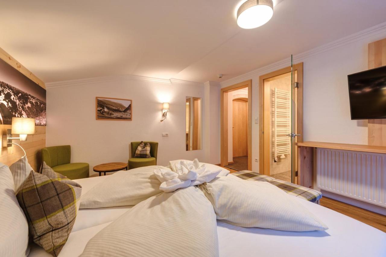 Hotel Enzian Paznaun See Buitenkant foto