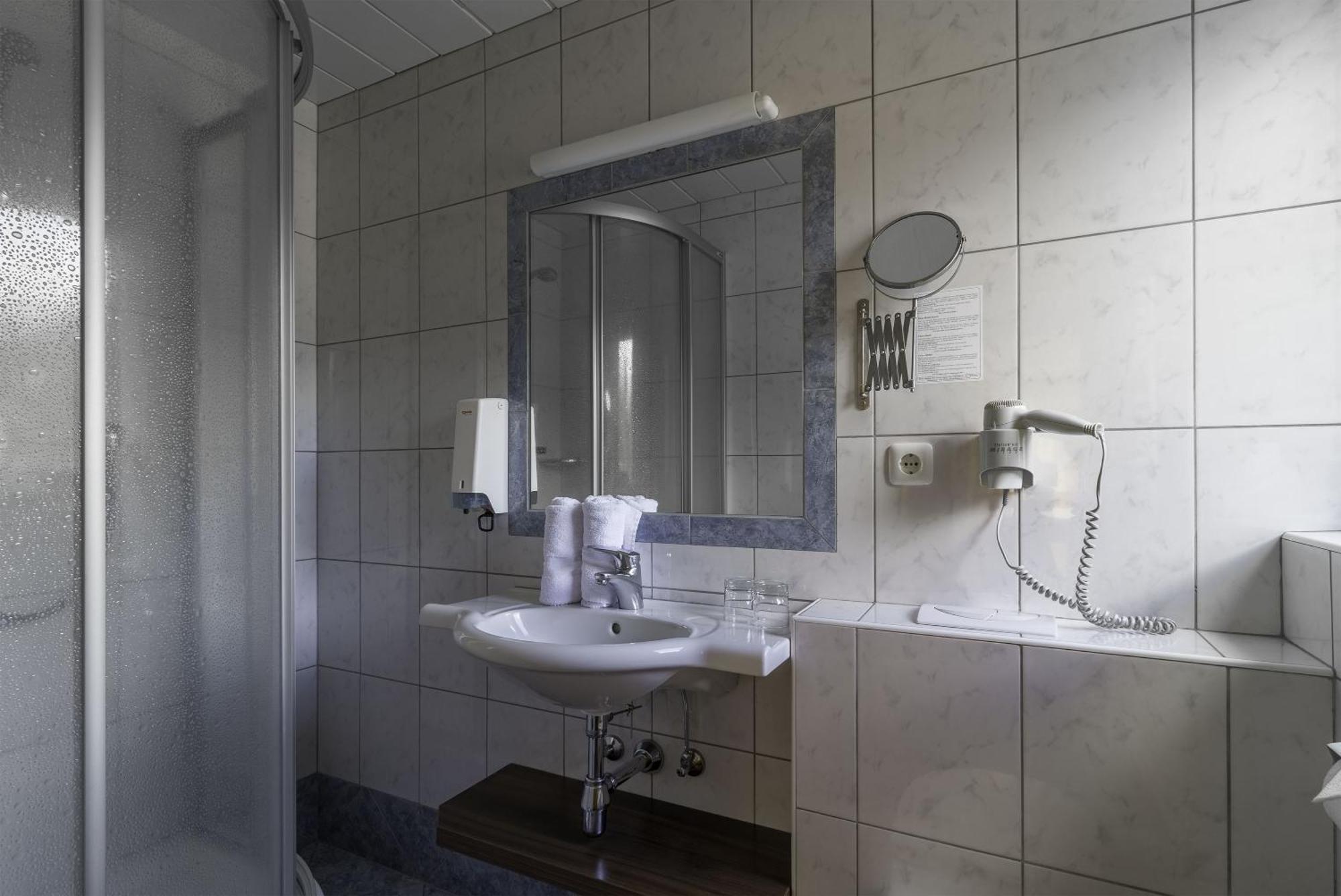 Hotel Enzian Paznaun See Kamer foto
