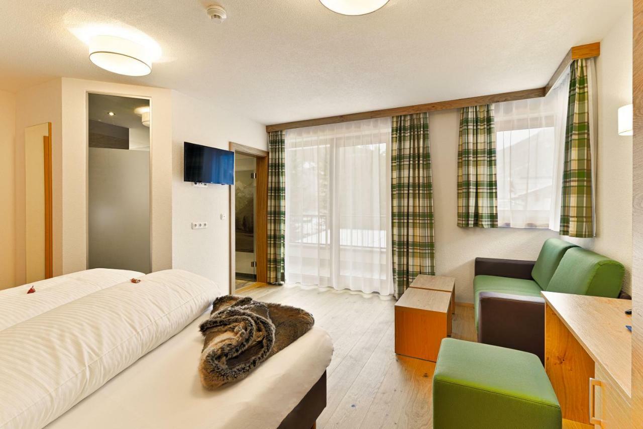 Hotel Enzian Paznaun See Buitenkant foto